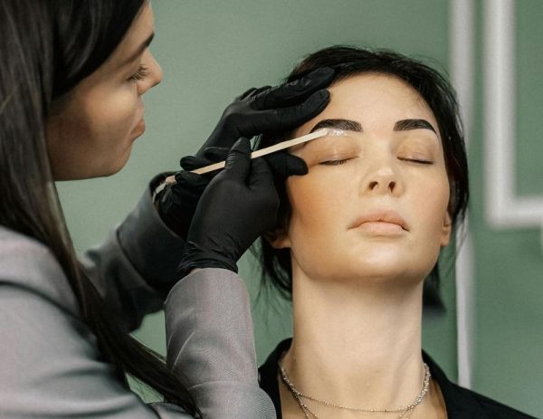 Cuidado y Acondicionamiento de las Cejas